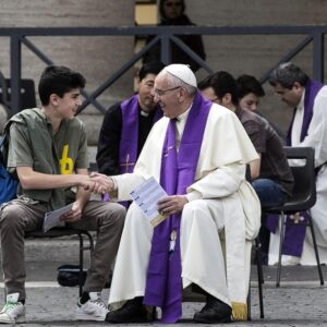 Papa sobre a confissão: receber amor divino, passando da miséria à misericórdia